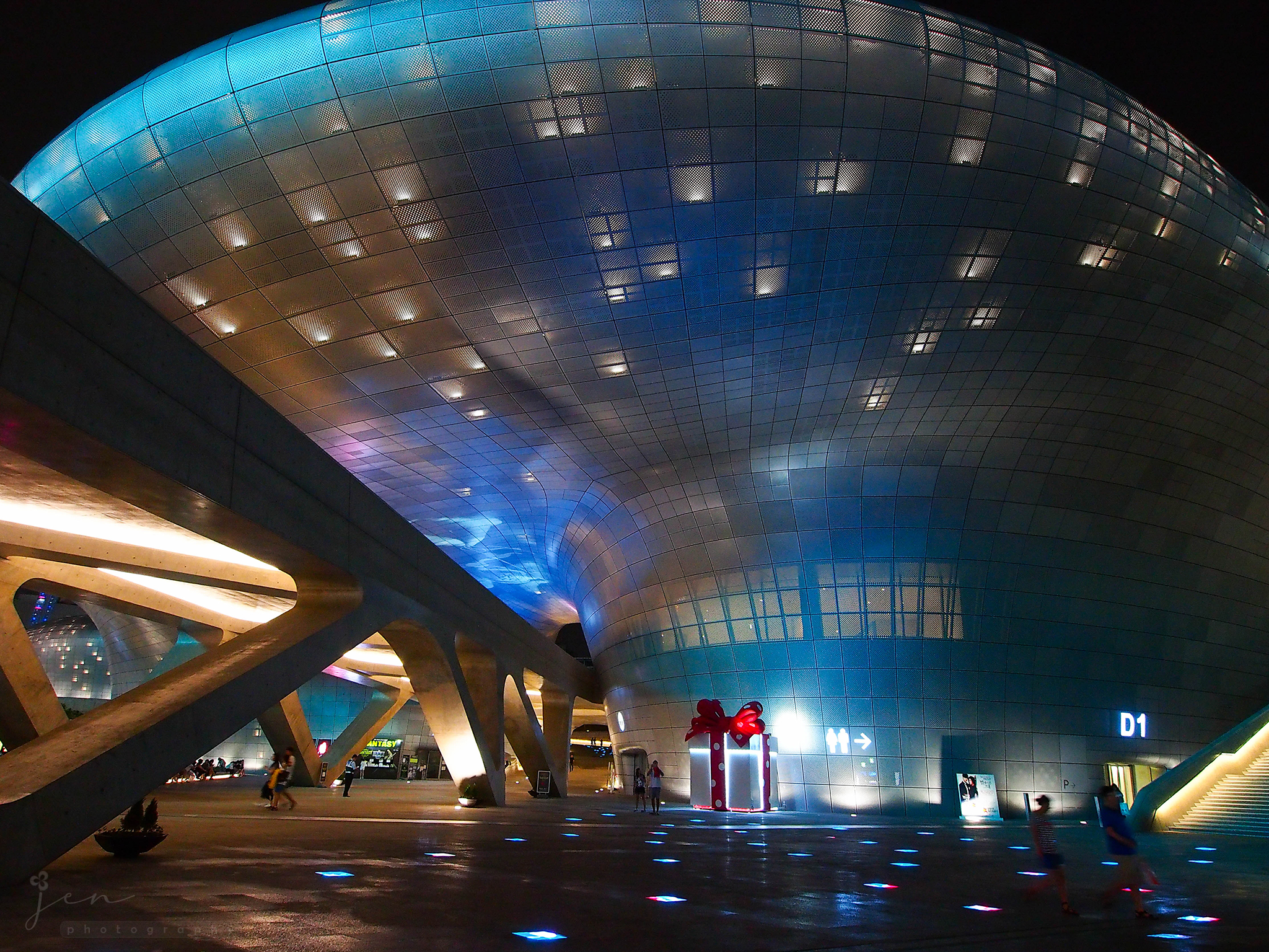 Dongdaemun Design Plaza, Seoul
